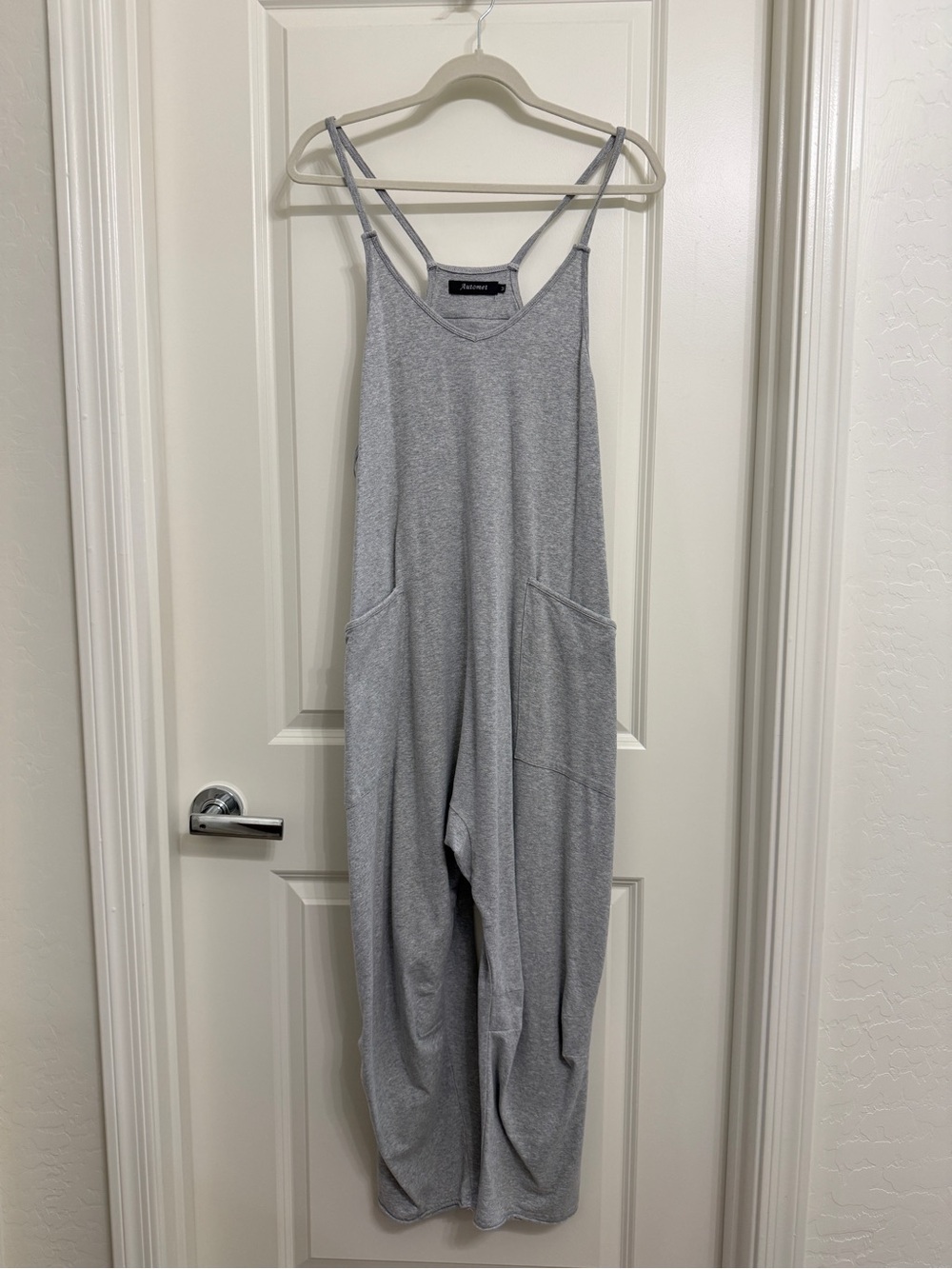 Light Gray Sleeveless Wide-Leg Jumpsuit with Pockets